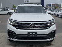 360 Camera, Sunroof, Cooled Seats, Premium Audio, Navigation! This 2023 Volkswagen Atlas Cross Sport... (image 2)