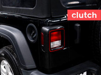 NO ACCIDENTS / CLEAN CARFAX / 1 OWNER / Auto Dimming Rearview Mirror, Climate Control, Dual Zone Fro... (image 9)