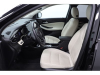 +Régulateur de vitesse adaptatif / Adaptive cruise control +Surveillance des angles morts / Blind sp... (image 1)