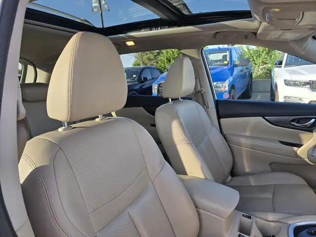 2014 Nissan Rogue SL AWD | HEATED LEATHER | SUNROOF | NAV in Cars & Trucks in Calgary - Image 29