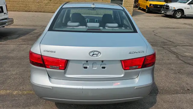 2010 Hyundai Sonata GL62864352808834124