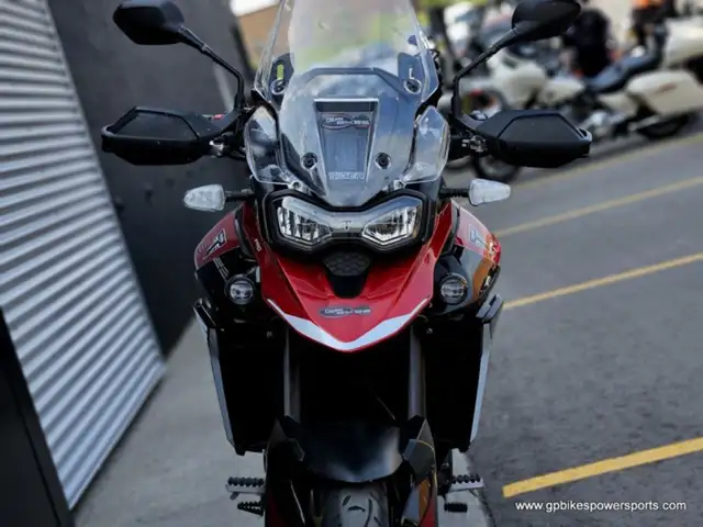 2025 Triumph Tiger 900 GT Pro Carnival Red Sapphire Black in Street, Cruisers & Choppers in Oshawa / Durham Region - Image 7
