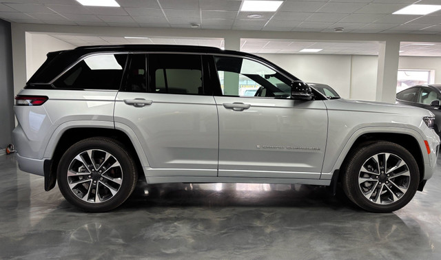 2024 Jeep Grand Cherokee Overland 4x4 in Cars & Trucks in Calgary - Image 2