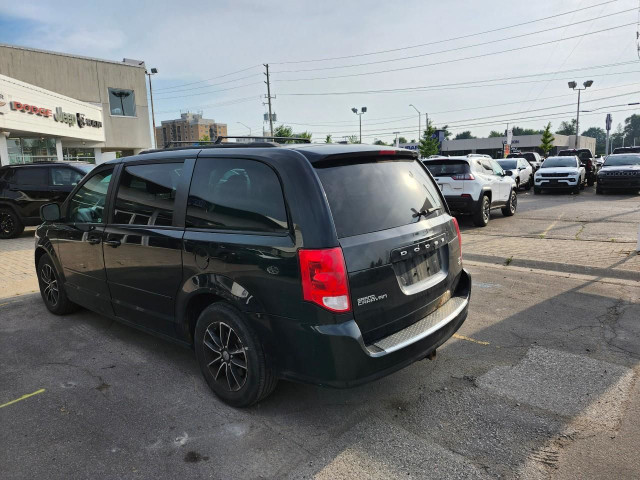 2014 Dodge Grand Caravan SE/SXT AS IS SPECIAL | YOU CERTIFY,... in Cars & Trucks in London - Image 4