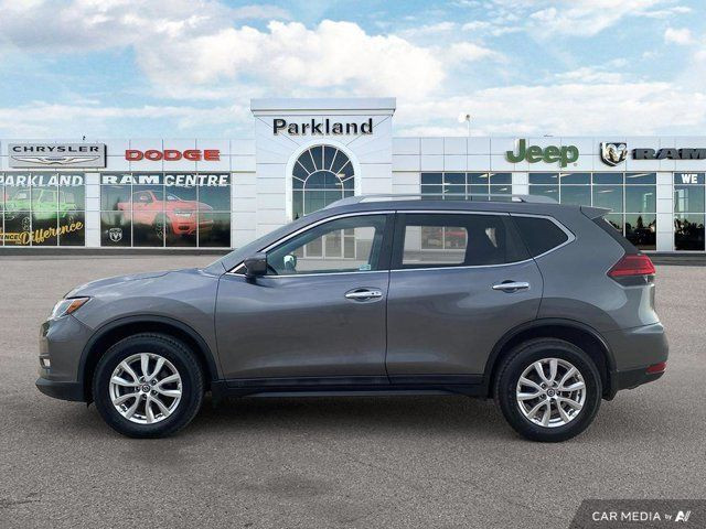 2017 Nissan Rogue SV AWD Sunroof Heated Seats in Cars & Trucks in St. Albert - Image 2