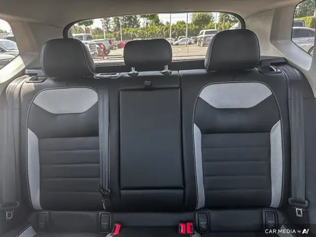 2022 Volkswagen Taos Highline dans Autos et camions dans Abbotsford - Image 14