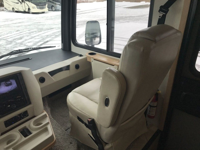 2019 Newmar Bay Star 3014 - Class A in RVs & Motorhomes in Moncton - Image 4