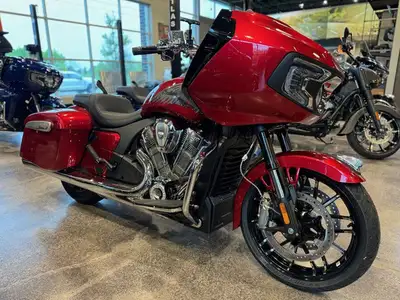 2024 Indian Challenger Limited in beautiful Stryker Red Metallic - pricing includes a $3500 discount...