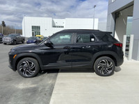 AMVIC Licensed Dealer The 2025 Chevrolet Trailblazer RS in Mosaic Black Metallic is a sporty and sty... (image 4)