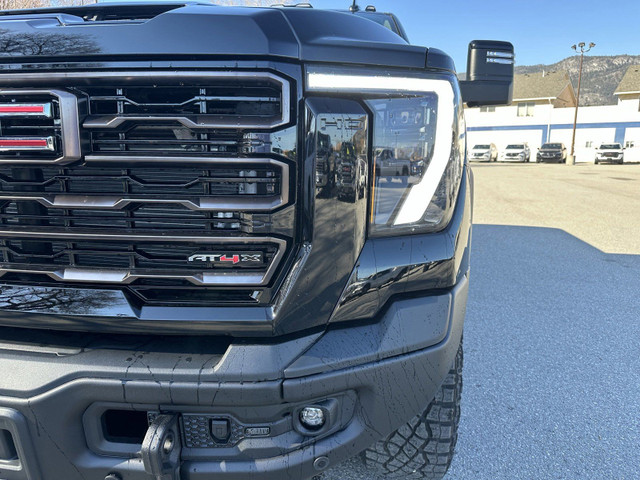 2024 GMC Sierra 2500HD AT4X in Cars & Trucks in Penticton - Image 3