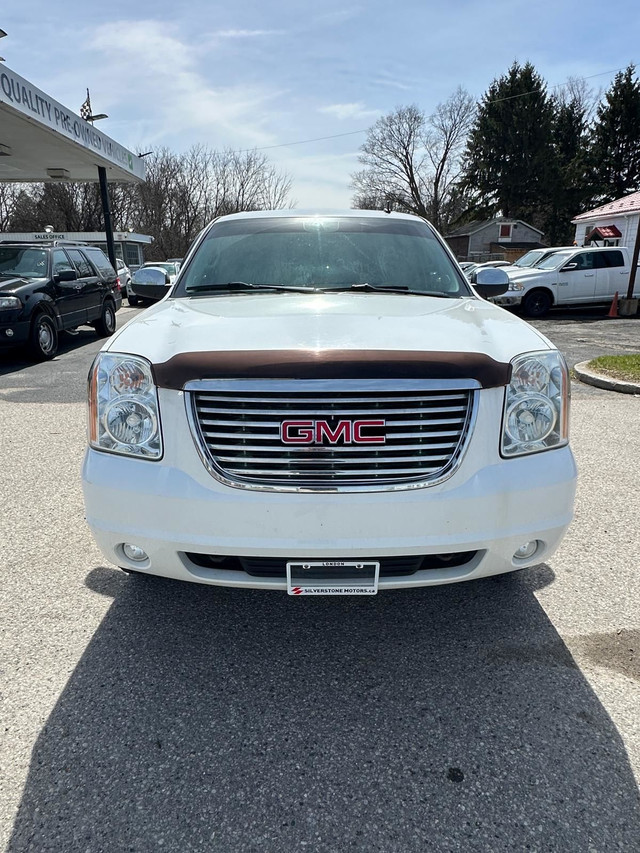 2014 GMC Yukon in Cars & Trucks in London - Image 2