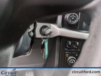 Le Ford F-150 2022 XLT avec moteur V6 2.7L combine puissance, confort et faible consommation. Parfai... (image 8)