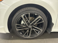 All Services Completed, One Owner verified, Accident Free, Don Valley North Toyota Original, Bought... (image 9)
