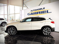 Comes equipped with: Power Mirrors, Sunroof , Load Bearing Exterior Rack, Shark fin antenna, Halogen... (image 9)