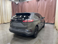 Heated Seats, Power Liftgate, Apple CarPlay, Android Auto, Remote Start! This 2024 Ford Edge is for... (image 4)