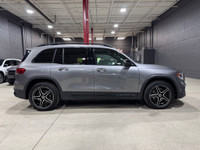 ***7 PASSENGERS***3RD ROW SEATING*** Mountain Grey Exterior On Black Leather/DINAMICA Sport Bucket S... (image 1)