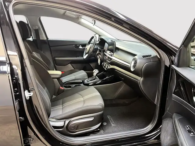 2022 Kia Forte EX in Cars & Trucks in Laval / North Shore - Image 9