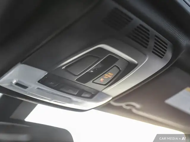 2013 BMW 3 Series 4dr Sdn 335i xDrive AWD in Cars & Trucks in City of Toronto - Image 21