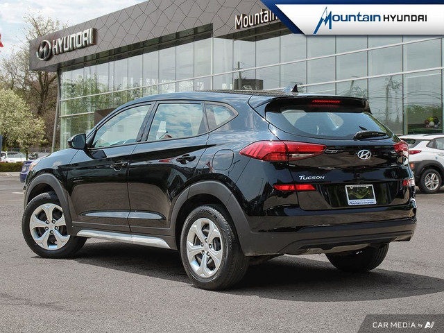 2019 HYUNDAI TUCSON ESSENTIAL FWD in Cars & Trucks in Hamilton - Image 4