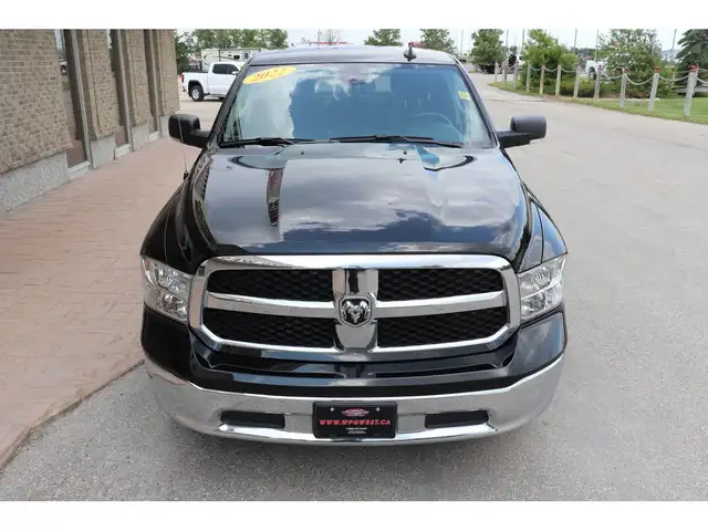 2022 Ram 1500 Classic SLT LUXURY EDITION CREW 4X4, LOADED/LEATHE in Cars & Trucks in Winnipeg - Image 30