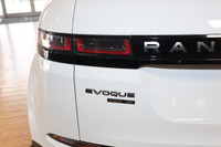 Special Finance Price: $37,999 | Cash Price: $39,499 2020 Land Rover Range Rover Evoque P300 SE - Lo... (image 5)