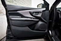This 2021 Nissan Murano is for sale today. This SUV has 89,384 kms. It's black in colour and is comp... (image 9)