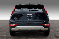 Sunroof, Wireless Phone Charger, Uvo, Push Button Start, Blind Spot Detection, Satellite Radio, Clot... (image 3)