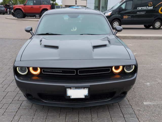 2015 Dodge Challenger 2dr Cpe SXT *Ultra Low Km* in Cars & Trucks in City of Toronto - Image 2