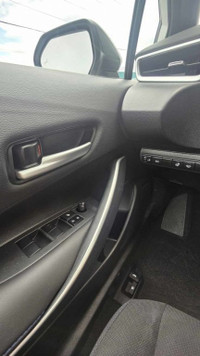 2020 Toyota corolla SE CVT 2.0L FWD Financement Bancaire 1e 2e 3e chance Disponible —- FINANCEMENT M... (image 9)