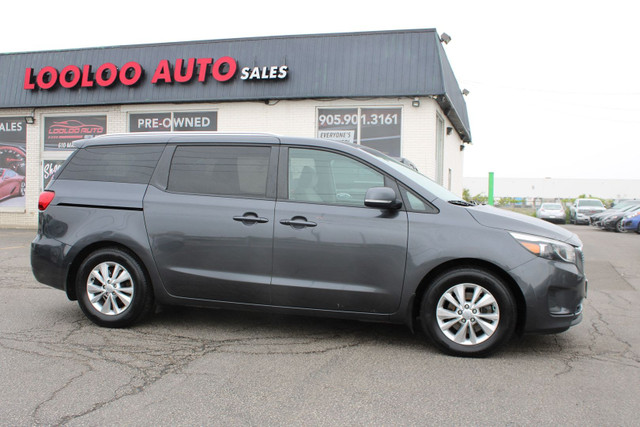 2017 Kia Sedona in Cars & Trucks in Oakville / Halton Region