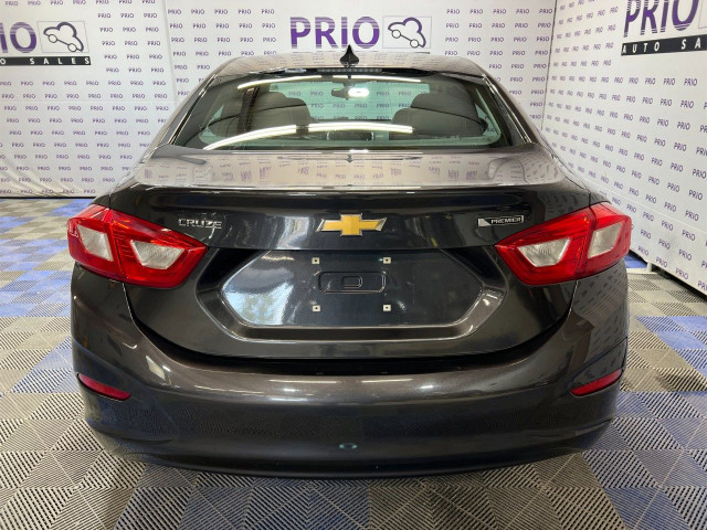 2016 Chevrolet Cruze in Cars & Trucks in Ottawa - Image 4