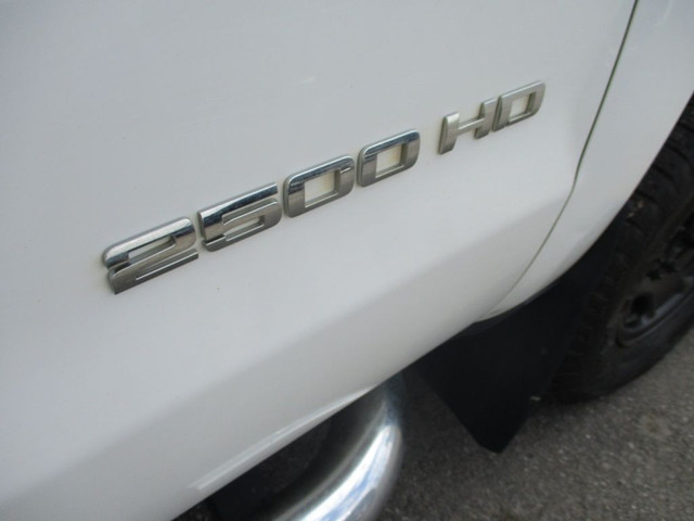 2015 Chevrolet Silverado 2500HD SILVERADO HD 2500 4 PORTES 2X4 dans Autos et camions  à Laval/Rive Nord - Image 4