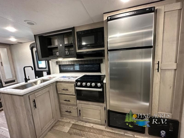 2023 KZ Connect SE C231BHKSE in Travel Trailers & Campers in Truro - Image 3