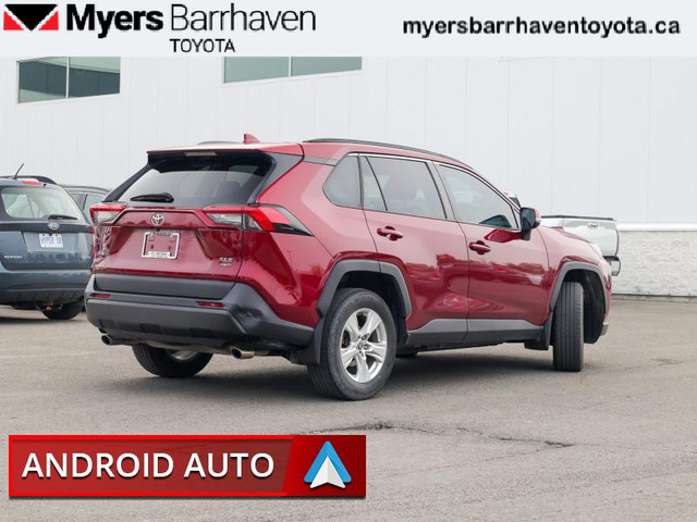 2021 Toyota RAV4 XLE AWD - Sunroof - Power Liftgate in Cars & Trucks in Ottawa - Image 3