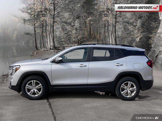 2022 GMC Terrain SLE in Cars & Trucks in Hamilton - Image 2