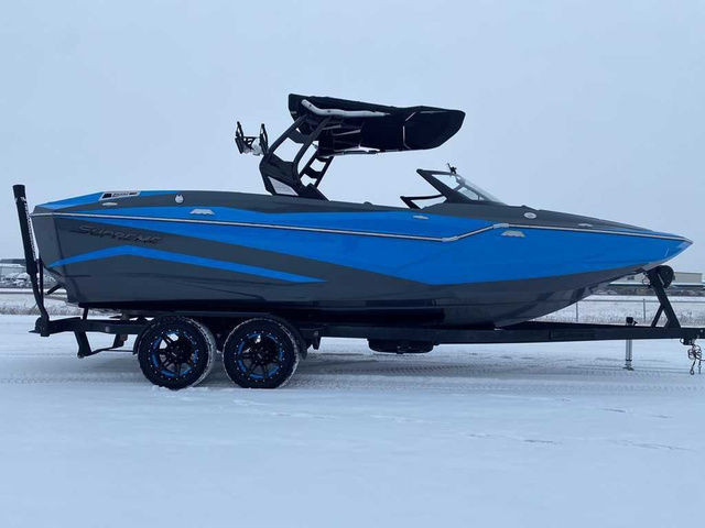 2021 Supreme ZS232 in Powerboats & Motorboats in Edmonton - Image 4