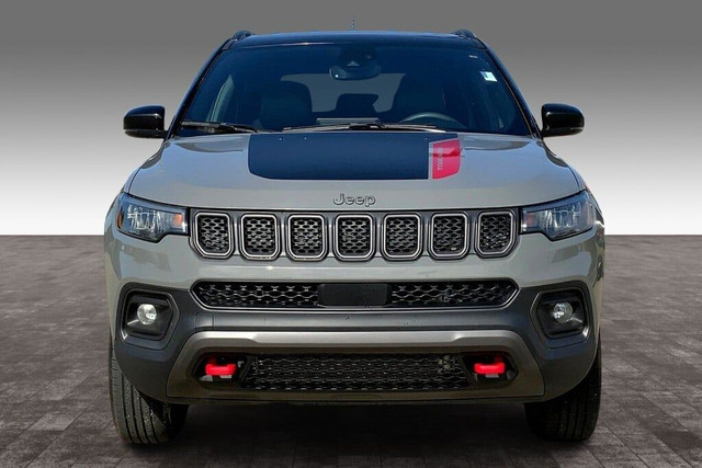 2023 Jeep Compass 4WD TRAILHAWK in Cars & Trucks in Edmonton - Image 3