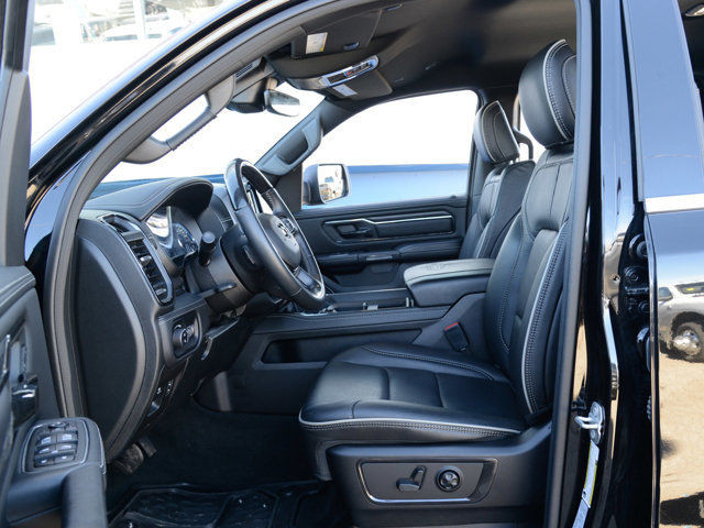 2022 Ram 1500 Limited Crew Cab 4x4, Pwr Running Boards, 22 Inch in Cars & Trucks in Calgary - Image 2