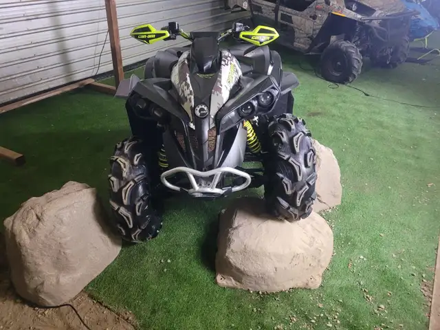2015 CAN AM RENEGADE XXC 1000: $104 BW! in ATVs in Edmonton - Image 10