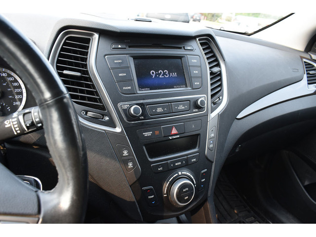 2017 Hyundai Santa Fe Sport SE in Cars & Trucks in Pembroke - Image 3