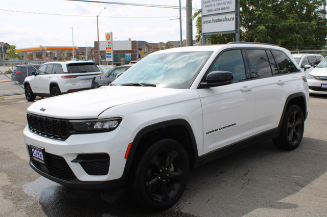 2023 Jeep Grand Cherokee Altitude 4x4 in Cars & Trucks in Mississauga / Peel Region - Image 4