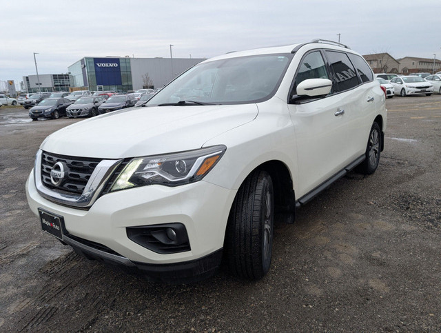 2017 Nissan Pathfinder SL PREMIUM| NAVI| LEATHER | PANO ROOF |36 in Cars & Trucks in London - Image 2