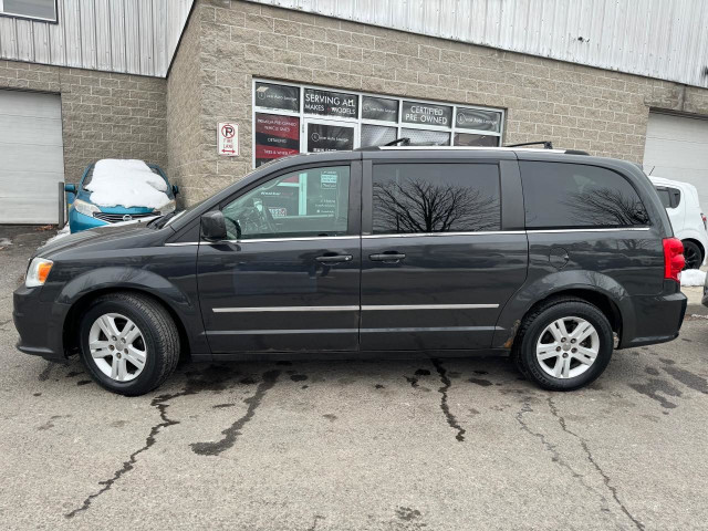  2011 Dodge Grand Caravan CREW, STOW & GO SEATS, POWER GROUP, AL in Cars & Trucks in Ottawa - Image 4