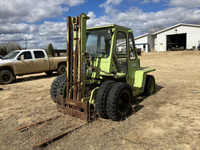 Clark 6000 lb Forklift (Parts) IT60