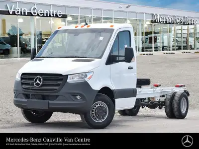 Ready to Work? We’ve Got the Van for You! Explore our full selection of New, Pre-Owned & Demo Sprint...