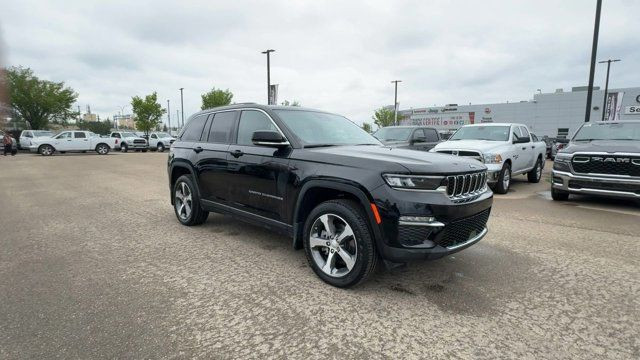 2023 Jeep Grand Cherokee 4xe BASE | Remote Start | Heated Seats in Cars & Trucks in Edmonton - Image 2