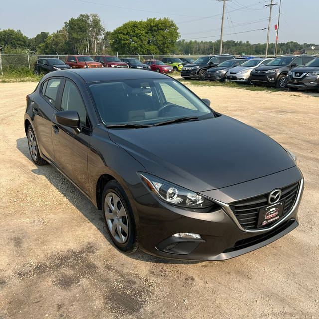 2016 Mazda Mazda3 GX HATCHBACK!! BACKUP CAMERA!! LOW KMS!! in Cars & Trucks in Winnipeg