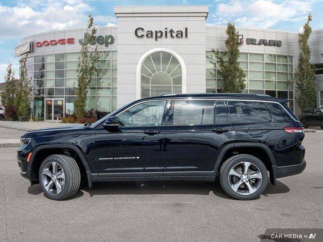 2024 Jeep Grand Cherokee L Limited | 6 Passenger Seating in Cars & Trucks in Edmonton - Image 2