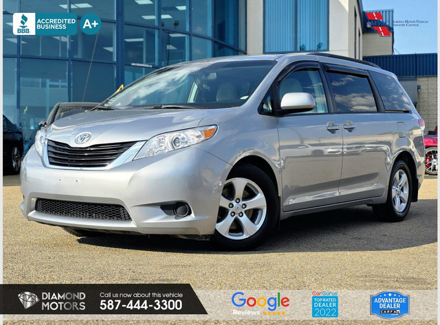 2014 Toyota Sienna LE in Cars & Trucks in Edmonton