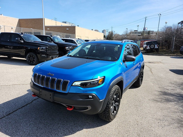 2019 Jeep Cherokee Trailhawk - Low Mileage in Cars & Trucks in City of Toronto